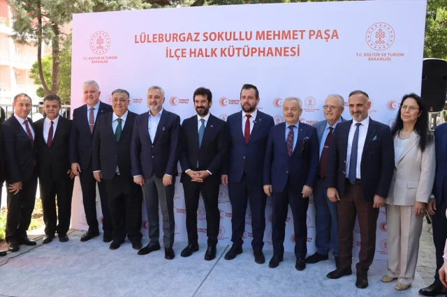 Kırklareli'nde Açılan Modern Kütüphane Geleceğe Yatırım Yapıyor
