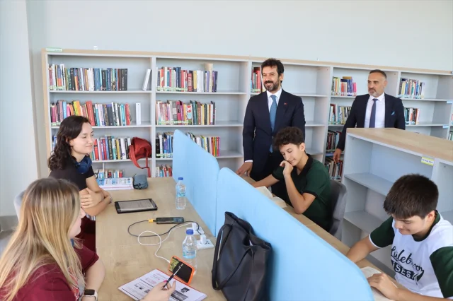 Kırklareli'nde Açılan Modern Kütüphane Geleceğe Yatırım Yapıyor