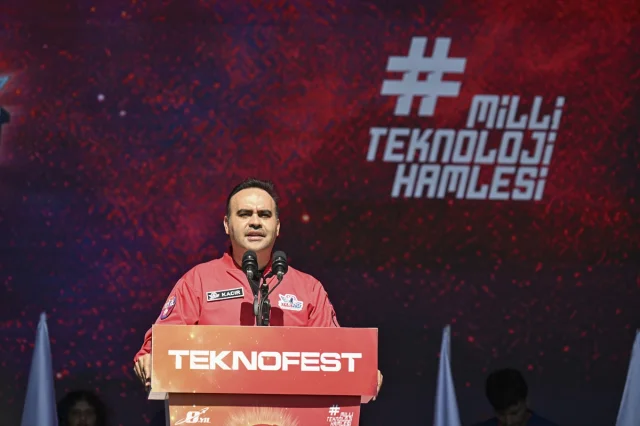 Türkiye'nin Yükselen Teknoloji Hamlesi Gençlerle Buluşuyor