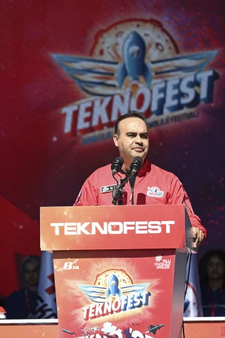 Türkiye'nin Yükselen Teknoloji Hamlesi Gençlerle Buluşuyor