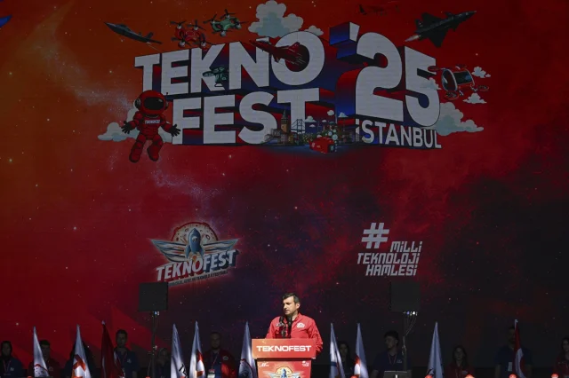 Türkiye'nin Yükselen Teknoloji Hamlesi Gençlerle Buluşuyor
