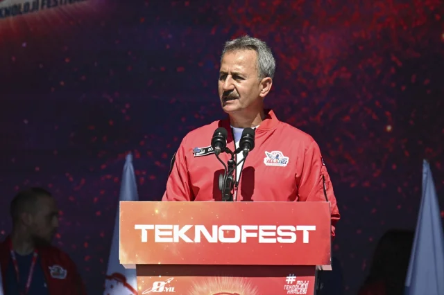 Türkiye'nin Yükselen Teknoloji Hamlesi Gençlerle Buluşuyor