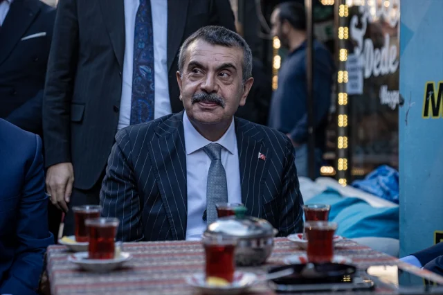 Milli Eğitim Bakanı Tekin'in Erzurum'daki Yoğun Temasları