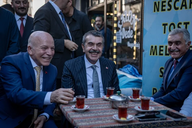 Milli Eğitim Bakanı Tekin'in Erzurum'daki Yoğun Temasları