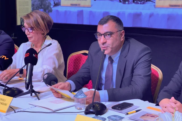 İBB Şehir Tiyatroları Sezonu Umut Dolu Oyunlarla Açıyor