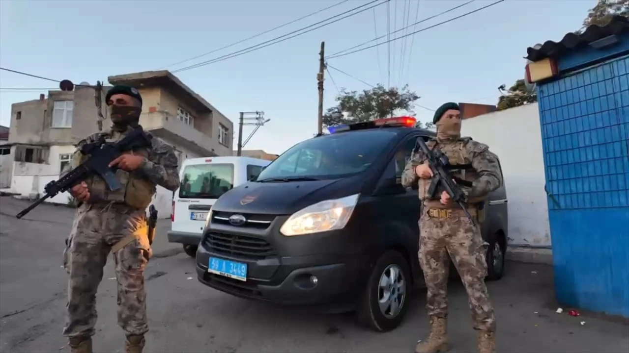 Çorlu'da Dev Operasyon: Polis Ekipleri Şehri Adeta Kuşattı