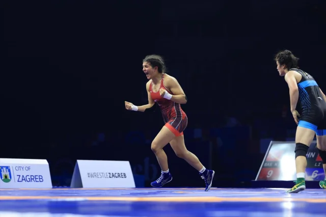 Nesrin Baş Dünya Şampiyonasında Tarih Yazıyor