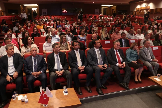 Gaziantep Halı Tasarım Yarışması Büyüledi: Genç Yetenekler Yükseliyor