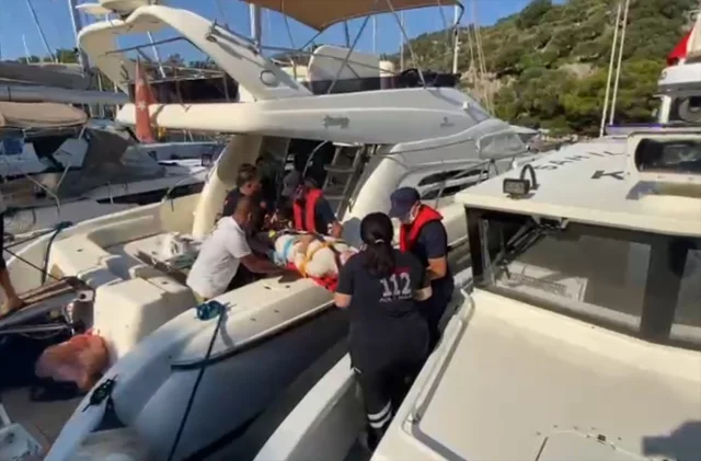 Muğla Sahillerinde Drama: Motor Yatta Yaralanma ve Acil Tahl...