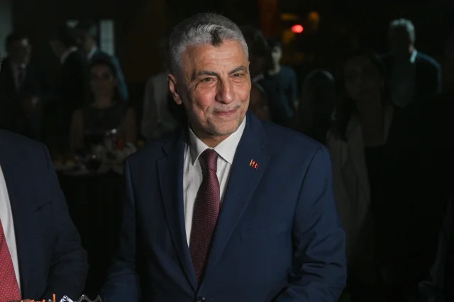 Bakan Bolat Azerbaycan'da Ekonomik İşbirliğinin Geleceğine Dair Önemli Açıklamalarda Bulundu