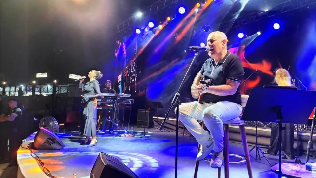 Eda ve Metin Özülkü'den Antalya'da Unutulmaz Gece
