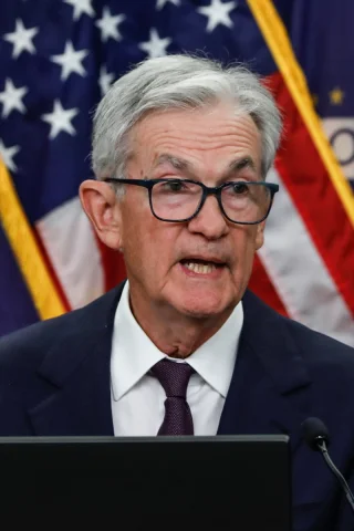 Fed Başkanı Powell'dan Ekonomiyi Sarsacak Açıklamalar