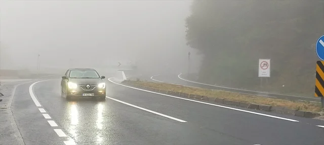 Bolu Dağı'nda Yoğun Sis: Sürücüler İçin Zor Anlar
