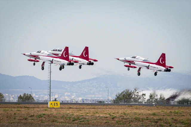 TEKNOFEST 2023'te Türk Yıldızları Hangi Mesajı Verdi?