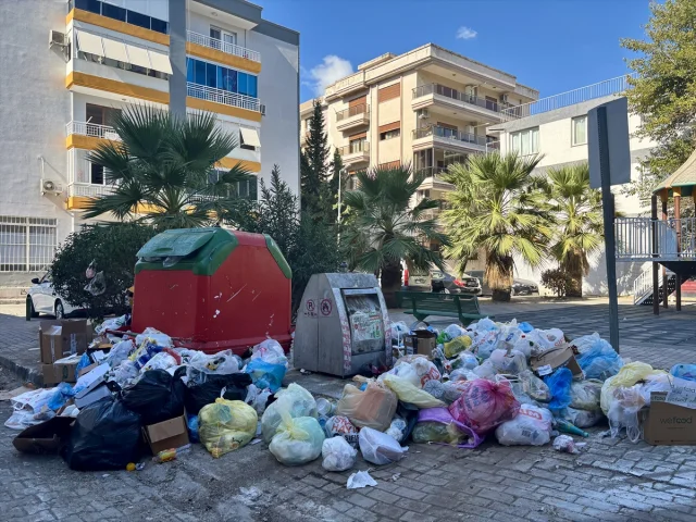Karşıyaka'nın Çöp Sorunu Çözüm Bekliyor