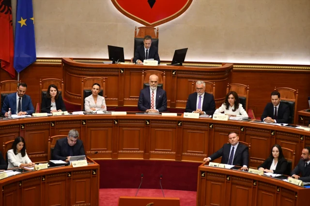Arnavutluk'ta Yeni Dönem Başlıyor: Seçimden Aylar Sonra Hükümet Kuruldu