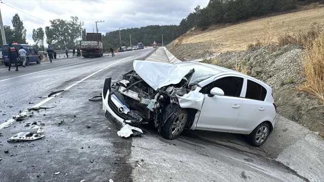 Bolu'da Yağışın Getirdiği Tehlike Zincirleme Kazaya Neden Oldu