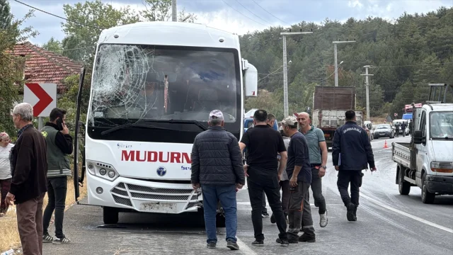 Bolu'da Yağışın Getirdiği Tehlike Zincirleme Kazaya Neden Oldu