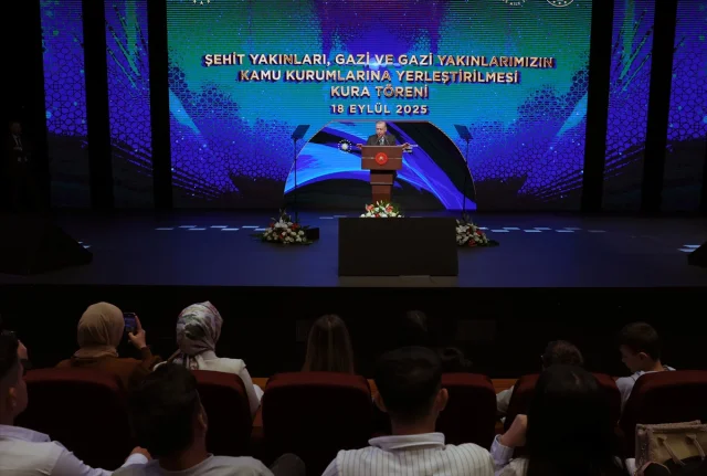 Cumhurbaşkanı Erdoğan Şehit ve Gazi Yakınlarına Seslendi: "Sizler Bizim Emanetimizsiniz"