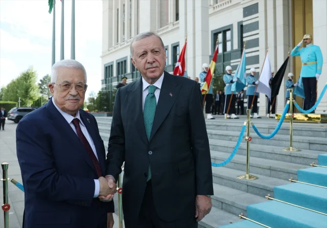 Erdoğan ve Abbas'ın Sürpriz Buluşması: Filistin Meselesinde Yeni Adımlar