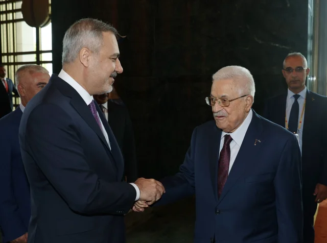 Erdoğan ve Abbas'ın Sürpriz Buluşması: Filistin Meselesinde Yeni Adımlar