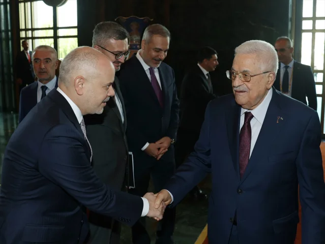 Erdoğan ve Abbas'ın Sürpriz Buluşması: Filistin Meselesinde Yeni Adımlar