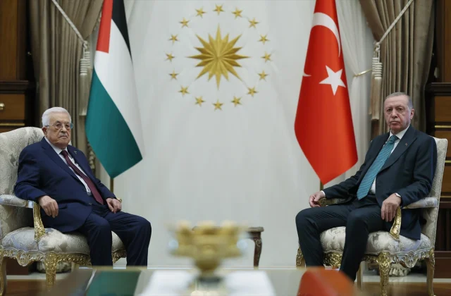 Erdoğan ve Abbas'ın Sürpriz Buluşması: Filistin Meselesinde Yeni Adımlar