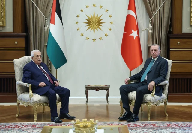 Erdoğan ve Abbas'ın Sürpriz Buluşması: Filistin Meselesinde Yeni Adımlar