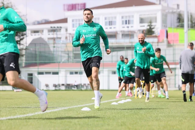Iğdır FK ve Ümraniyespor Arasındaki Kritik Mücadeleye Saatler Kaldı