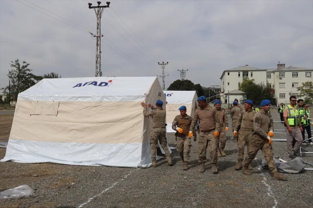 Iğdır'daki Deprem Tatbikatı Her Yönüyle Değerlendirildi