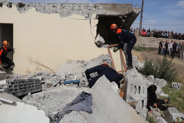Iğdır'daki Deprem Tatbikatı Her Yönüyle Değerlendirildi