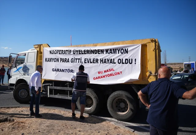 İzmir Büyükşehir'de Yolsuzluk Bombası Yargı Önünde Patladı