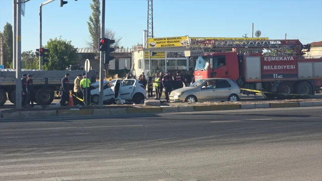 Aksaray'daki Feci Kazada Bir Anne Hayatını Kaybetti
