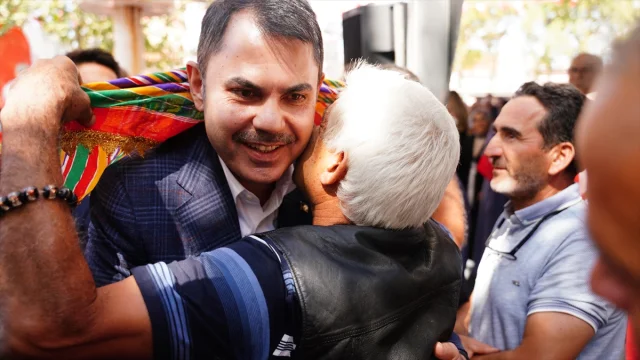 Bakan Kurum Depremzedelerle El Ele: Sındırgı'da Yeni Evlerin...