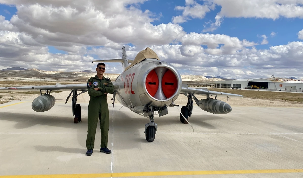 Sivrihisar'da Gökyüzü Şöleni: Tarihi MiG-15bis Uçağını Kaçırmayın