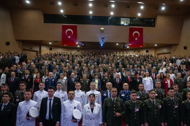 Bakan Güler'den Gaziler Günü'nde Çarpıcı Mesajlar