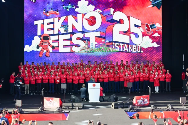 TEKNOFEST İstanbul’da Erdoğan’dan Çarpıcı Açıklamalar: "Savu...