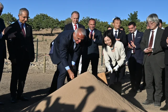 Ayanlar Höyük'te Keşif Heyecanı Japon Prensesin Katılımıyla Başladı