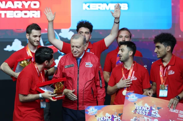 TEKNOFEST İstanbul’da Erdoğan’dan Çarpıcı Açıklamalar: "Savunmada İvme Kazandık"