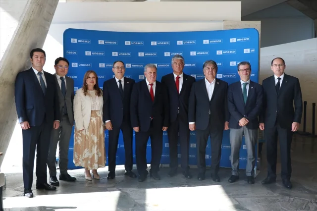 Paris'te Büyük Bir Buluşma Herkes Bu Konferansı Konuşuyor