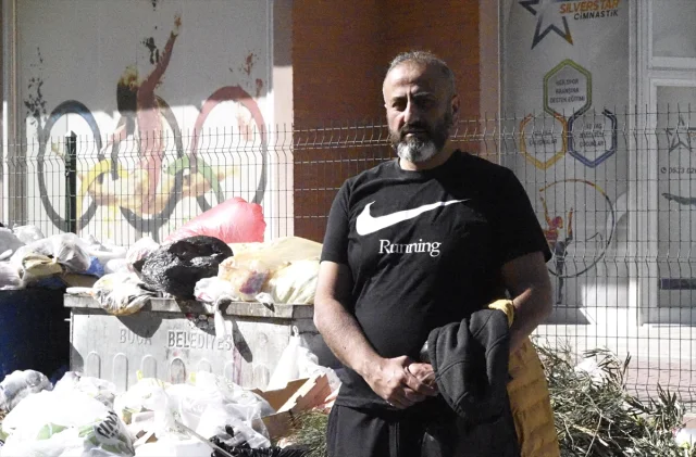 İzmir'de Çöp Krizi Mahalleliyi İsyan Ettirdi