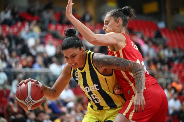 Erciyes Kupası'nda Nefes Kesen Kadınlar Basketbol Karşılaşması