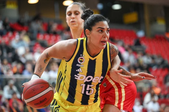Erciyes Kupası'nda Nefes Kesen Kadınlar Basketbol Karşılaşması