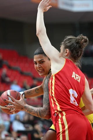 Erciyes Kupası'nda Nefes Kesen Kadınlar Basketbol Karşılaşması