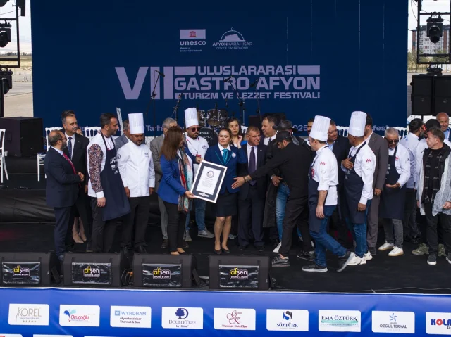 Gastro Afyon Festivali Başladı: Dev Lezzetler ve Rekorlar Bir Arada