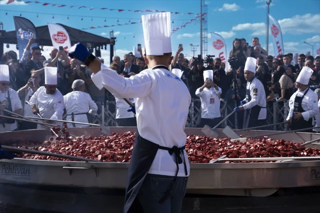 Gastro Afyon Festivali Başladı: Dev Lezzetler ve Rekorlar Bir Arada