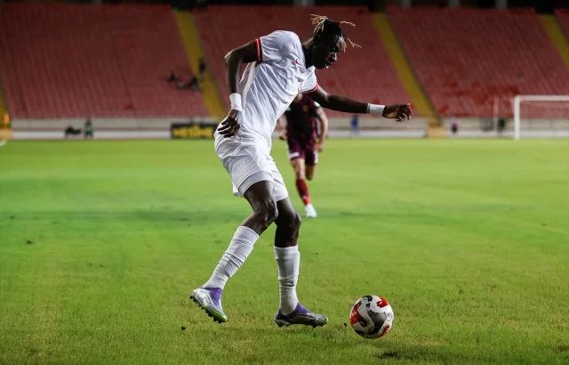 Hatayspor ve Boluspor Arasında Gol Dolu Beraberlik