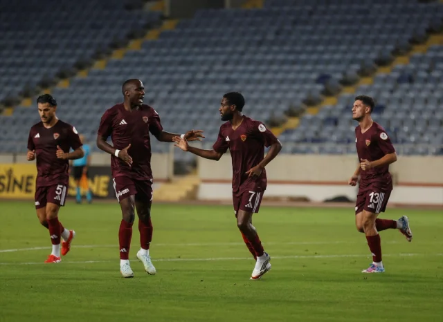 Hatayspor ve Boluspor Arasında Gol Dolu Beraberlik