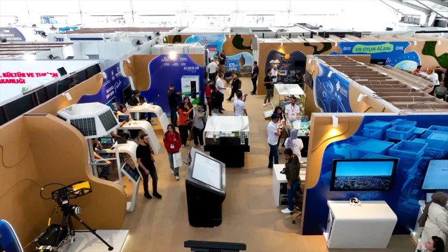 TEKNOFEST'te Çevre ve Şehircilik Bakanlığının Yenilikçi Projeleri İlgi Odağı Oldu