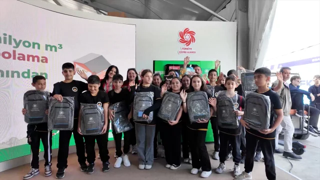 TEKNOFEST'te Çevre ve Şehircilik Bakanlığının Yenilikçi Projeleri İlgi Odağı Oldu